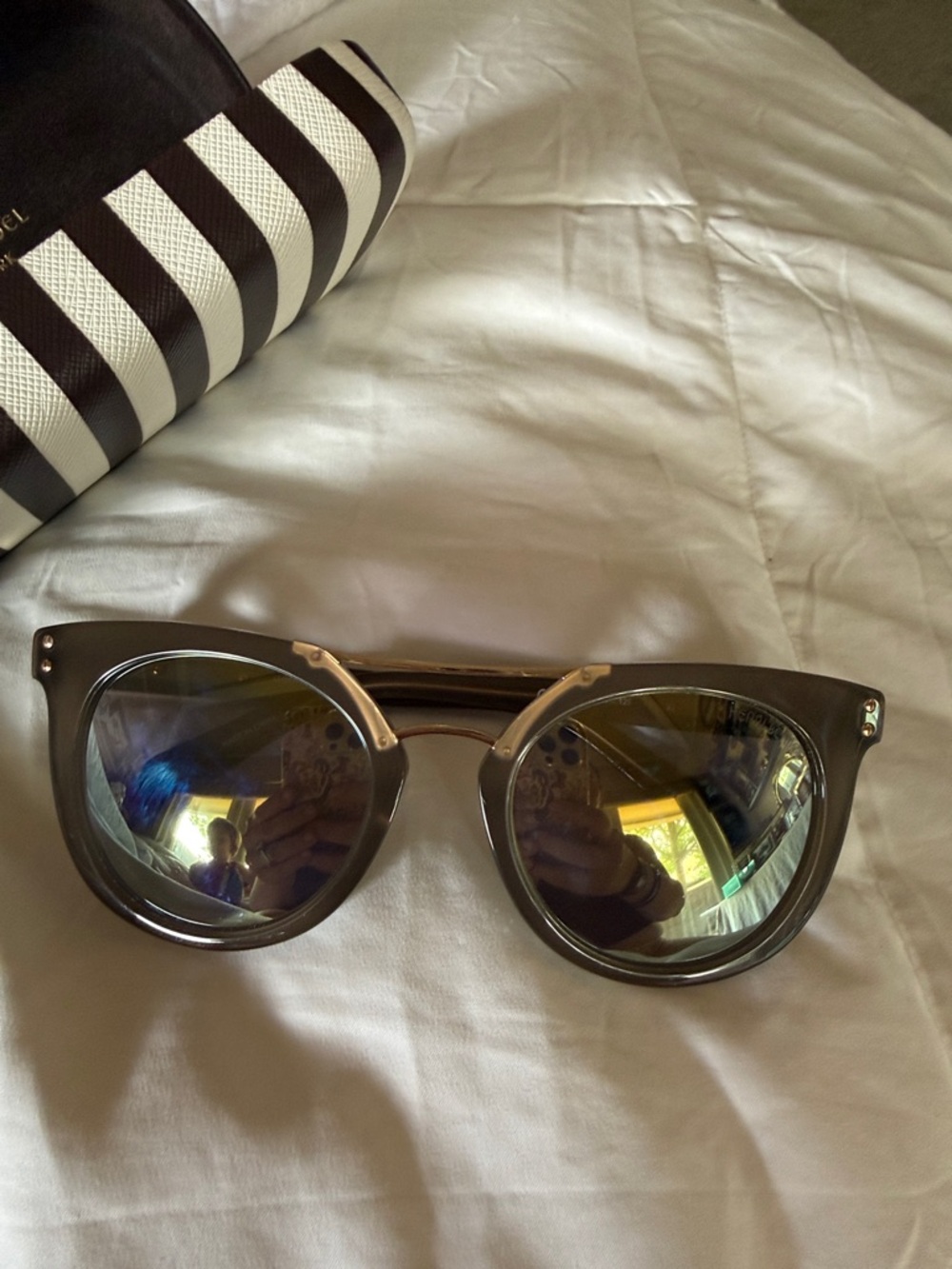 henri bendel Black Sunglasses Case with Gold Logo Plaque